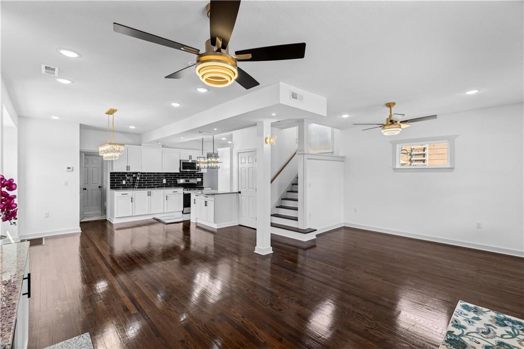 2nd image of 222 N 18th St, Kansas City, KS 66102 | MLS# 2635060