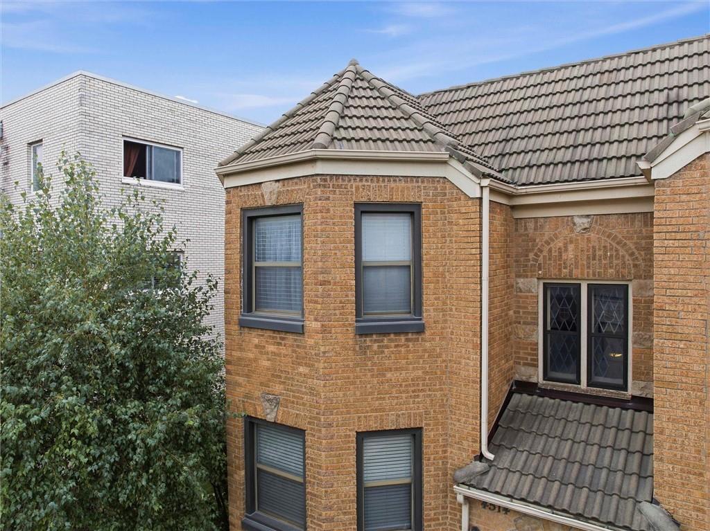 3rd image of 4514 Broadway Blvd, Kansas, MO 64111