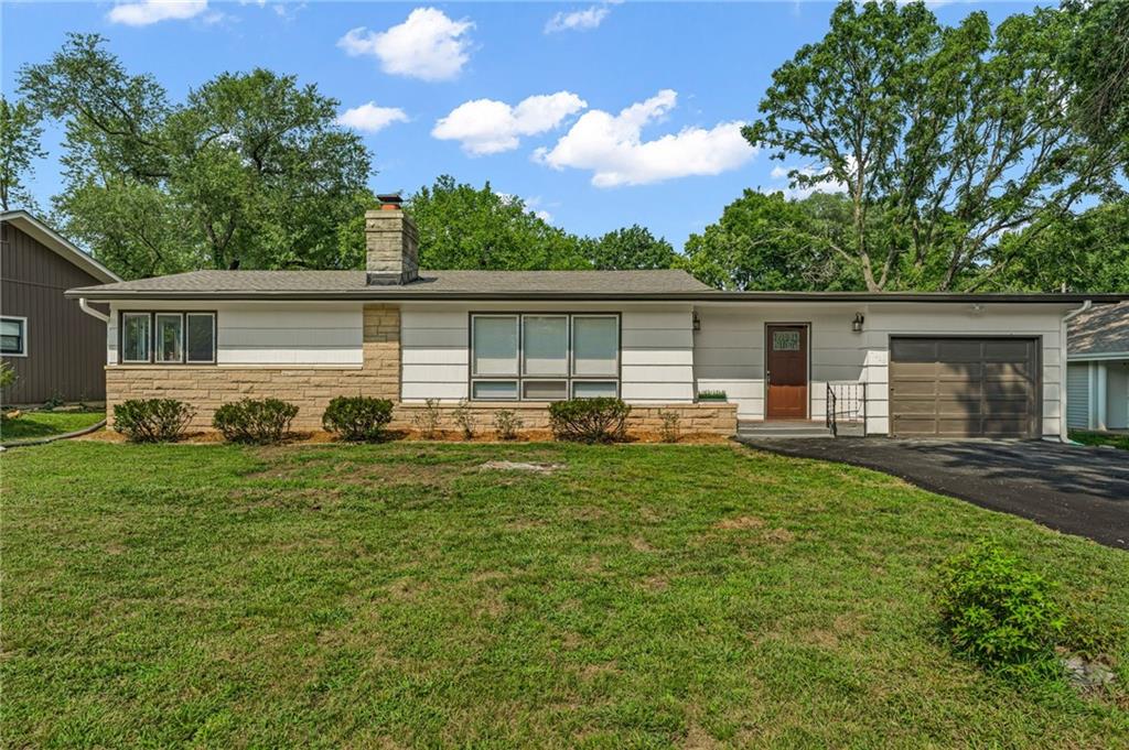 1st image of 2009 Learnard Ave, Lawrence, KS 66046 | MLS# 2635080