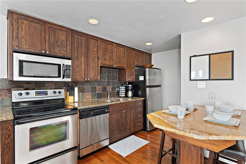 5th image of 323 Emanuel Cleaver Ii Blvd #8C, Kansas City, MO 64112 | MLS# 2635099