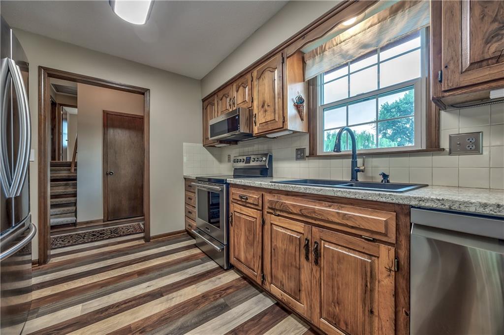 5th image of 11917 W 49Th Ter, Shawnee, KS 66216 | MLS# 2635120
