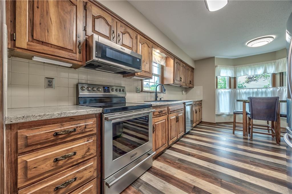 4th image of 11917 W 49Th Ter, Shawnee, KS 66216 | MLS# 2635120