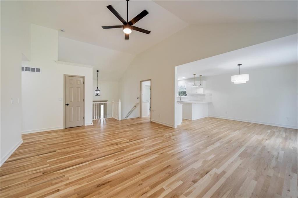 5th image of 362 Sw Chatham Pl, Lees Summit, MO 64082 | MLS# 2635128