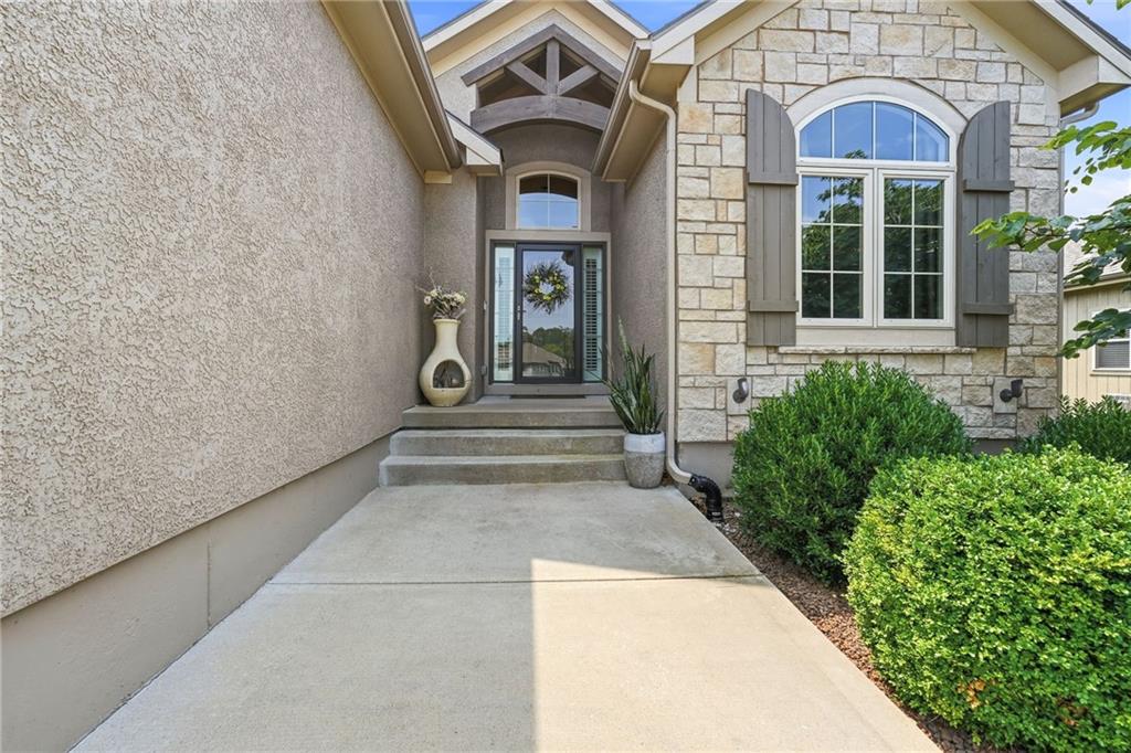 4th image of 947 Birsay Ct, Raymore, MO 64083 | MLS# 2635166