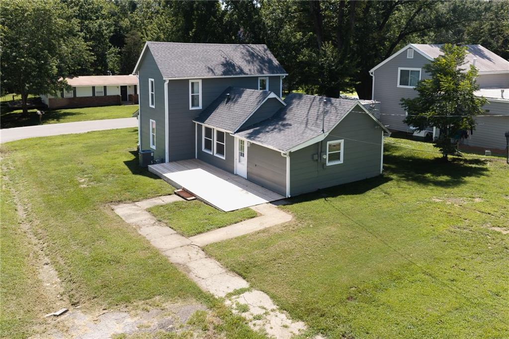 16th image of 529 E 6th St, Tonganoxie, KS 66086 | MLS# 2635169