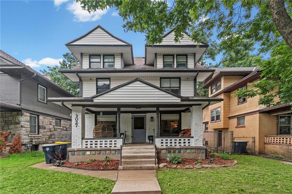 1st image of 3027 Charlotte St, Kansas City, MO 64109 | MLS# 2635181
