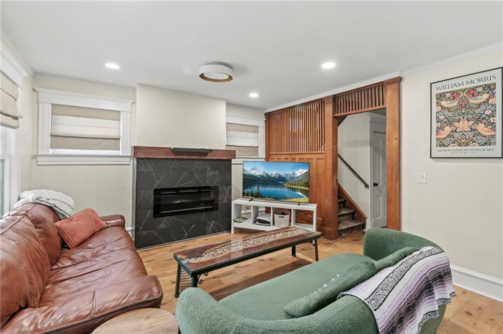 3rd image of 3027 Charlotte St, Kansas City, MO 64109 | MLS# 2635181