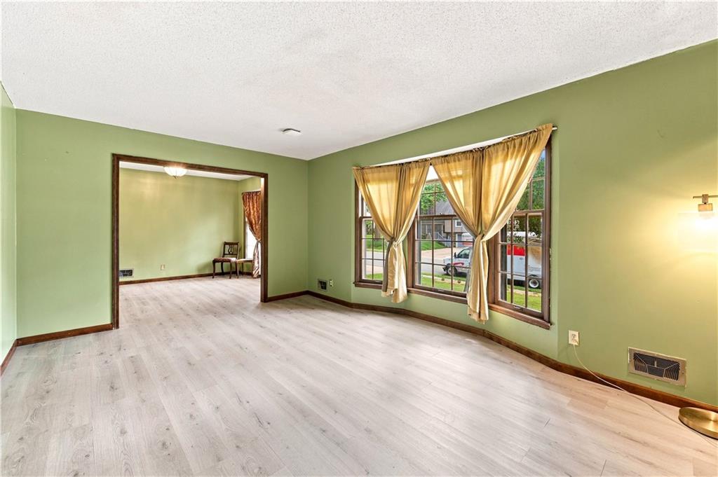5th image of 209 Sw Victor Dr, Blue Springs, MO 64014 | MLS# 2635214