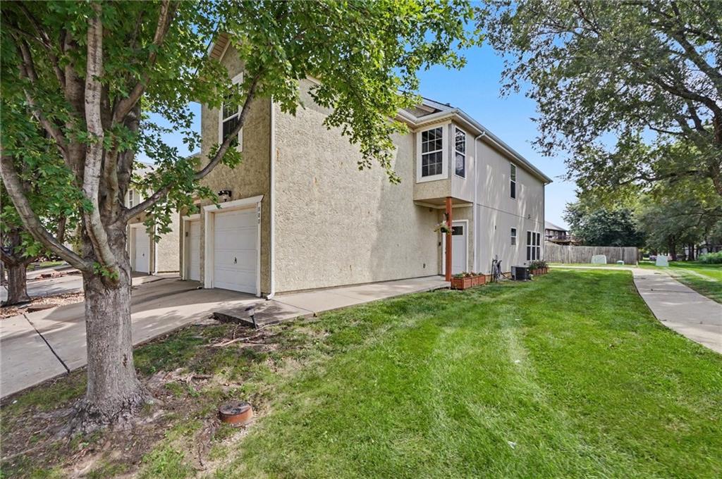 2nd image of 800 S Woodson Ct, Gardner, KS 66030 | MLS# 2635234