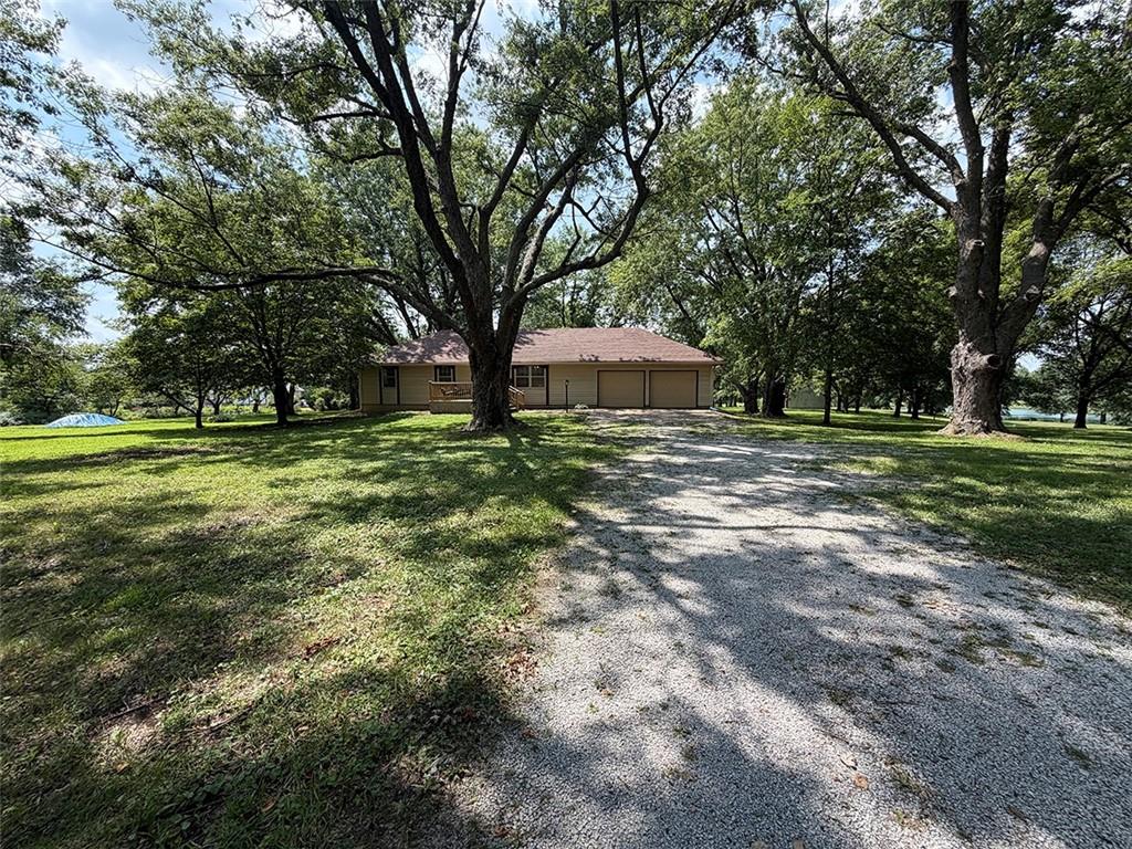 3rd image of 2414 N Hoover Rd, Buckner, MO 64016 | MLS# 2635247