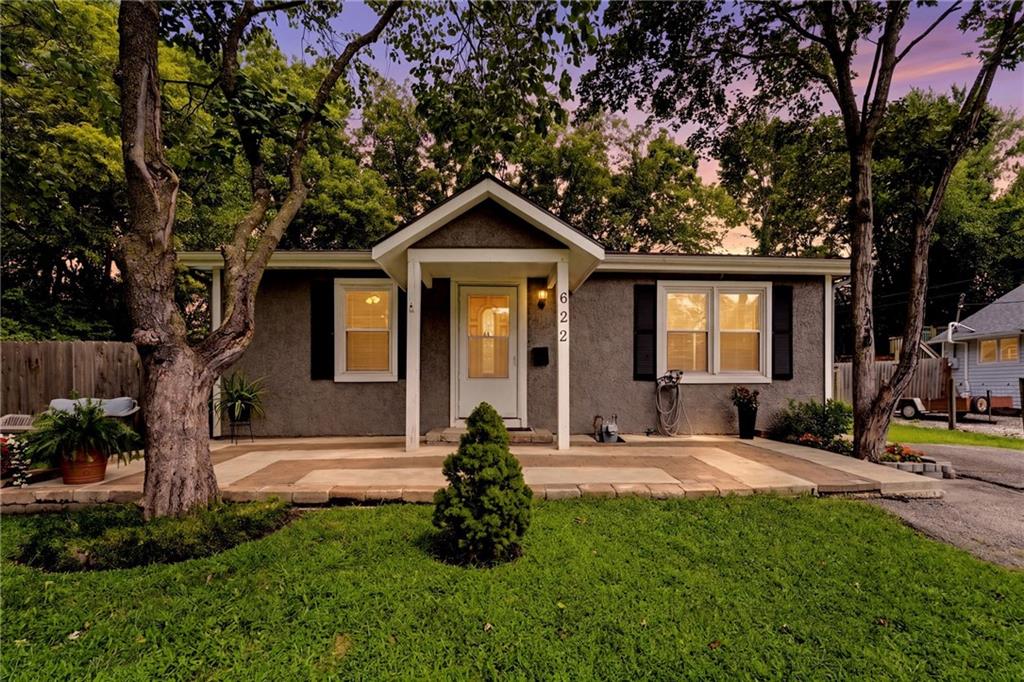 1st image of 622 N Chestnut St, Olathe, KS 66061 | MLS# 2635286
