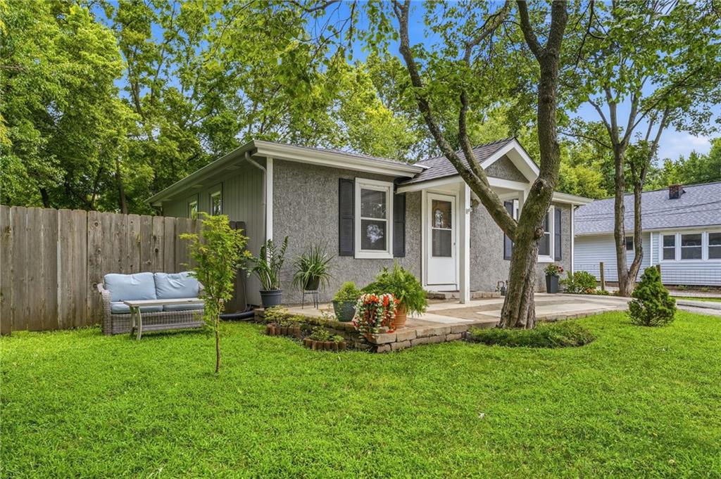 3rd image of 622 N Chestnut St, Olathe, KS 66061 | MLS# 2635286