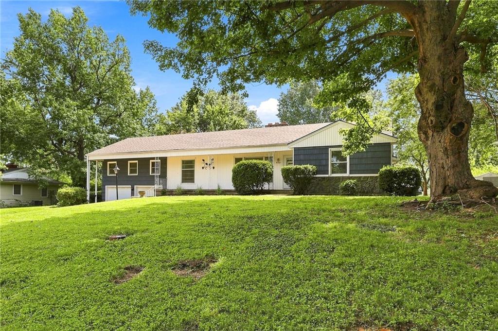 2nd image of 9801 E 71st Ter, Raytown, MO 64133 | MLS# 2635287