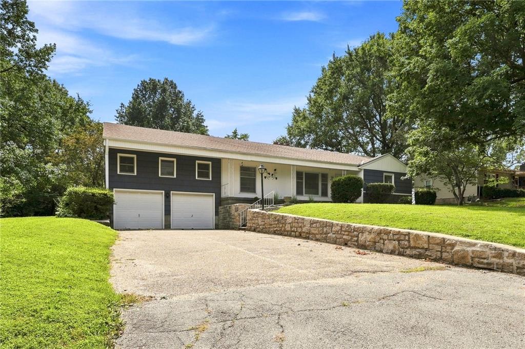 3rd image of 9801 E 71St Ter, Raytown, MO 64133 | MLS# 2635287