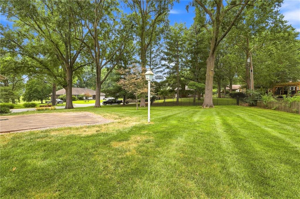 43rd image of 1701 Willow Cir, Blue Springs, MO 64014 | MLS# 2635293