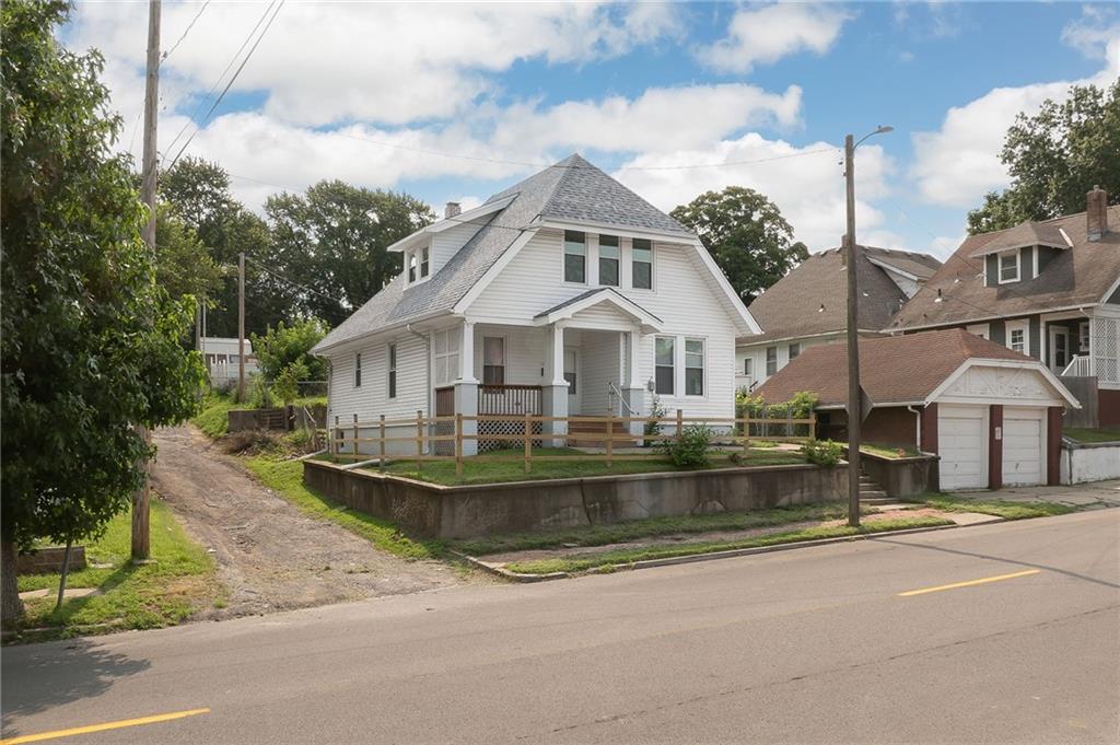 1st image of 1111 N 18th St, Saint Joseph, MO 64501 | MLS# 2635299