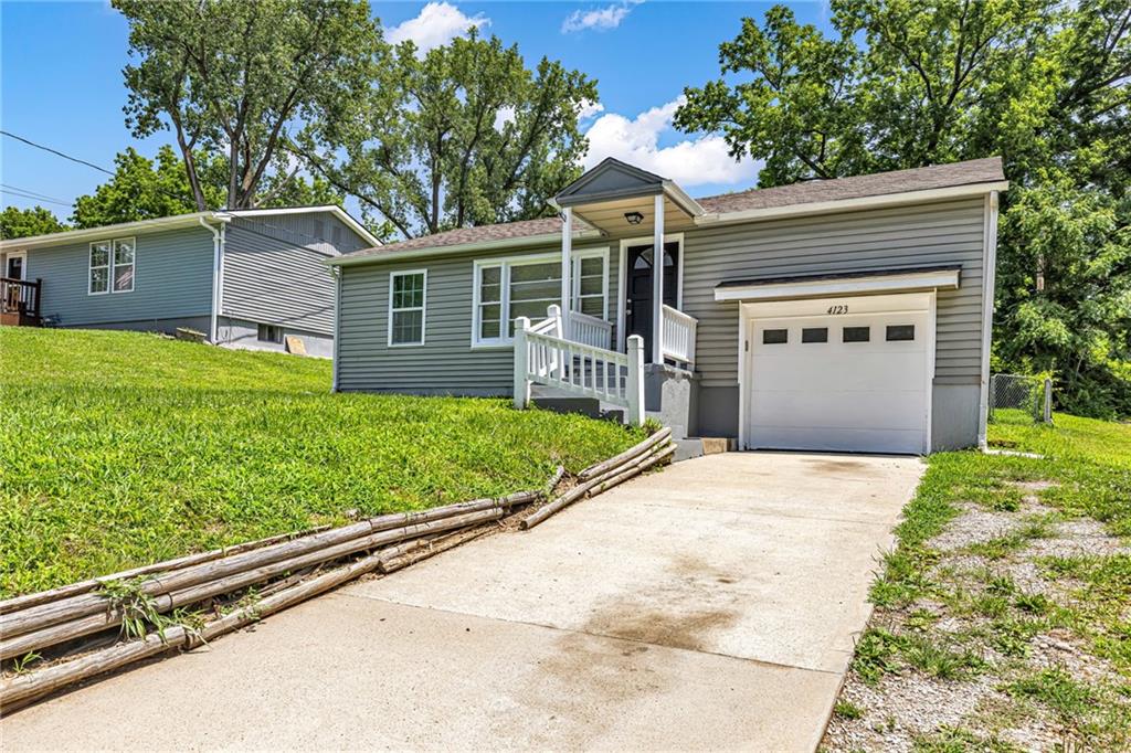 2nd image of 4123 N Cleveland Ave, Kansas City, MO 64117 | MLS# 2635306