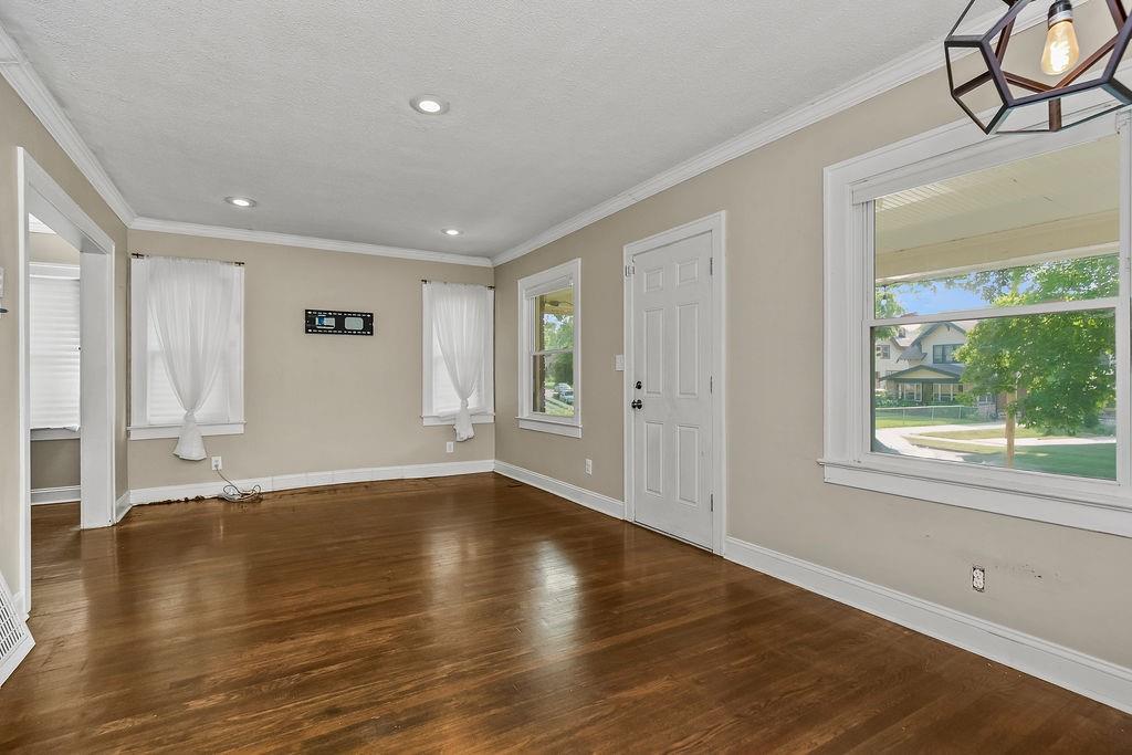 3rd image of 5225 Brookwood Ave, Kansas City, MO 64130 | MLS# 2635307
