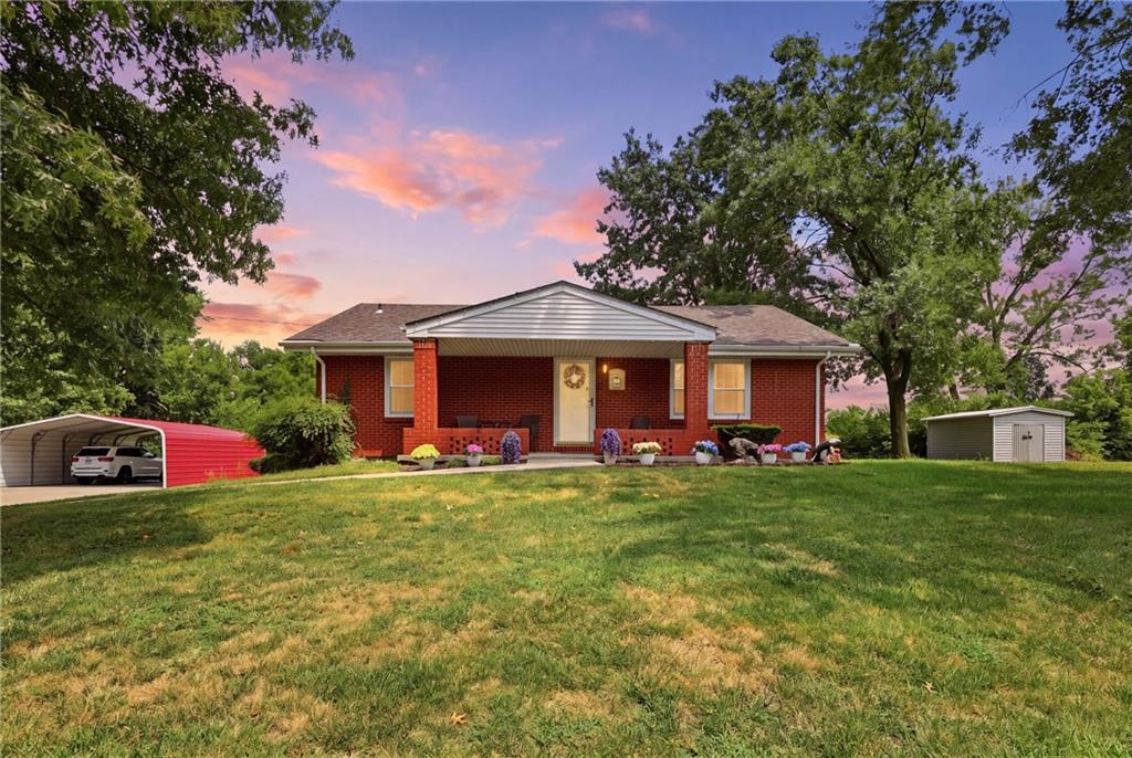 3rd image of 9404 Ne Cookingham Dr, Kansas City, MO 64157 | MLS# 2635311