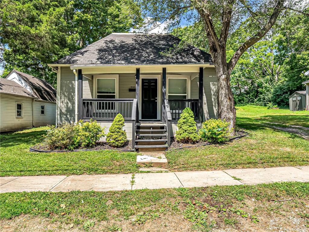 1st image of 510 N Grover St, Liberty, MO 64068 | MLS# 2635316