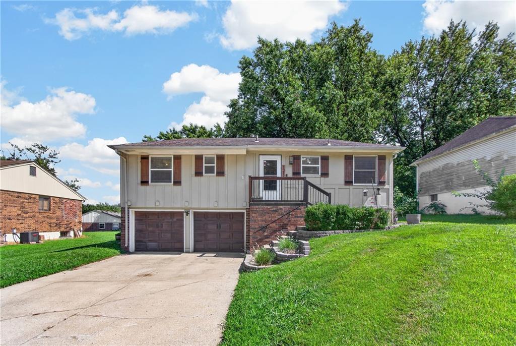 1st image of 1216 Nw Somerset Ct, Blue Springs, MO 64015 | MLS# 2635345