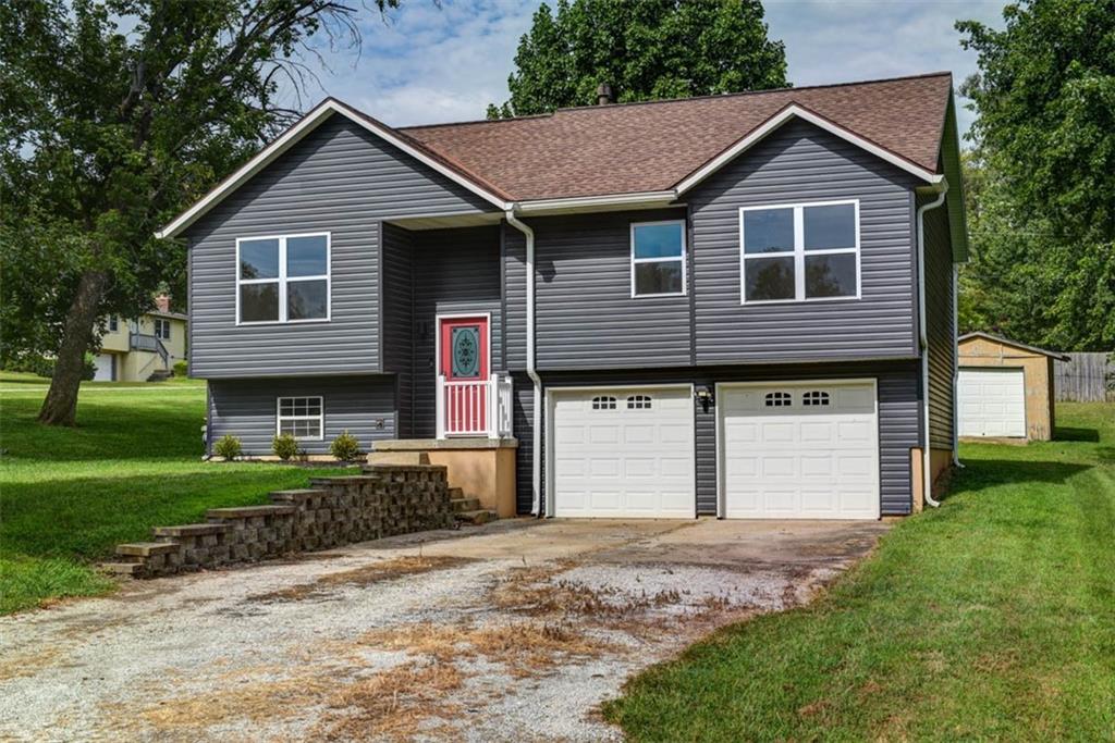 2nd image of 15608 Ann Ave, Belton, MO 64012 | MLS# 2635360