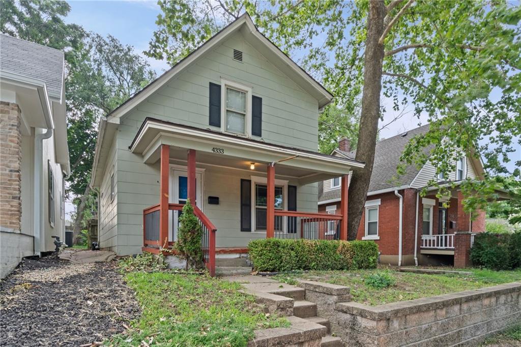 2nd image of 4333 Bell St, Kansas City, MO 64111 | MLS# 2635370