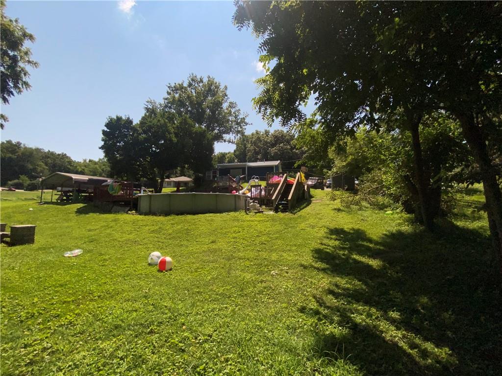 23rd image of 131 Tucker St, Saint Joseph, MO 64504 | MLS# 2635381