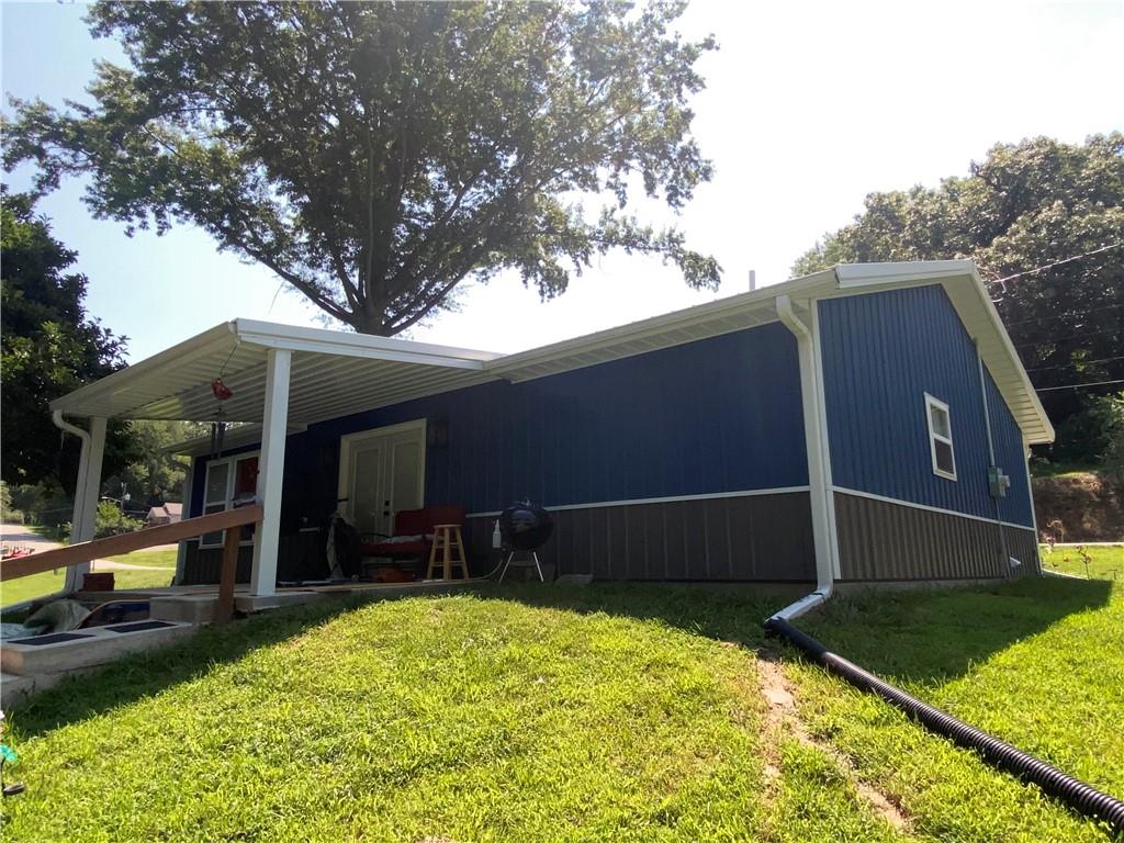 4th image of 131 Tucker St, Saint Joseph, MO 64504 | MLS# 2635381