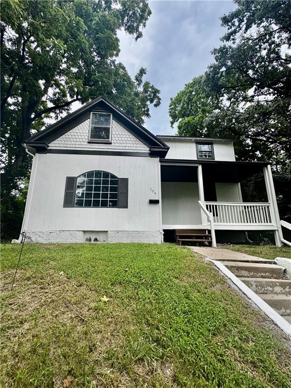 1st image of 605 Harmon St, Saint Joseph, MO 64504 | MLS# 2635384