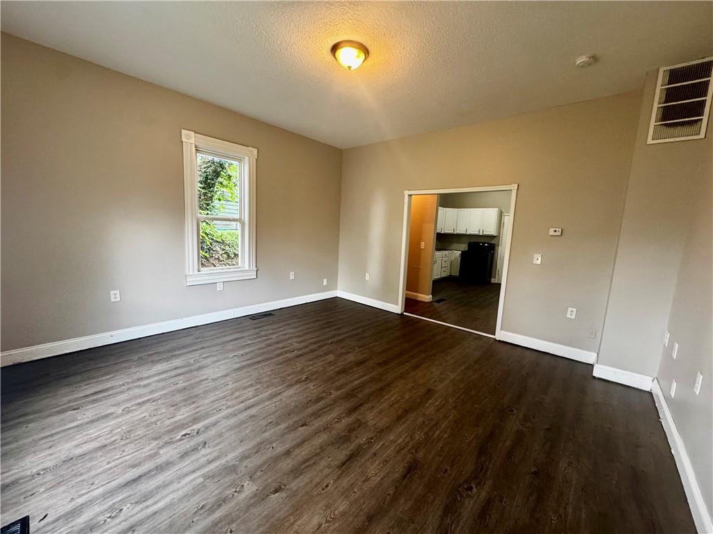 4th image of 605 Harmon St, Saint Joseph, MO 64504 | MLS# 2635384