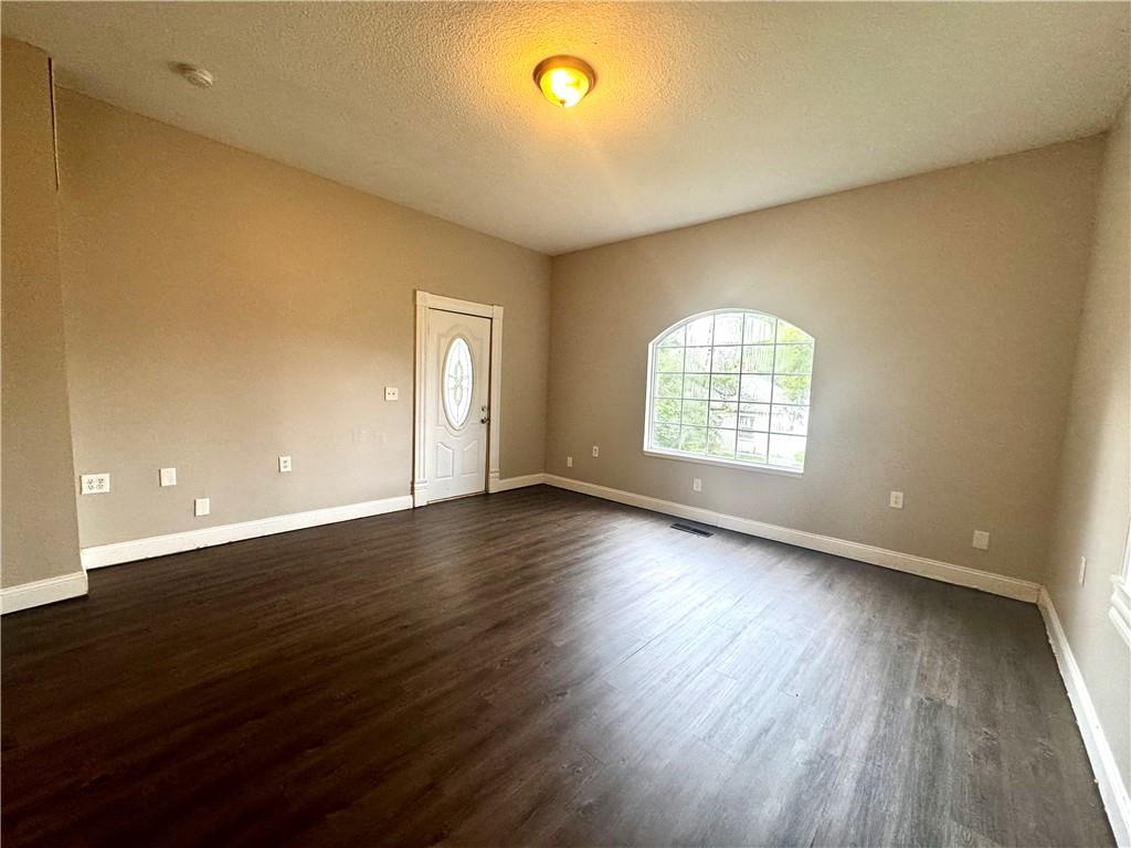 2nd image of 605 Harmon St, Saint Joseph, MO 64504 | MLS# 2635384