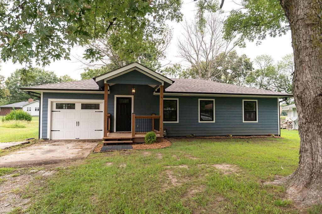 1st image of 910 N Edith Ave, Adrian, MO 64720 | MLS# 2635393