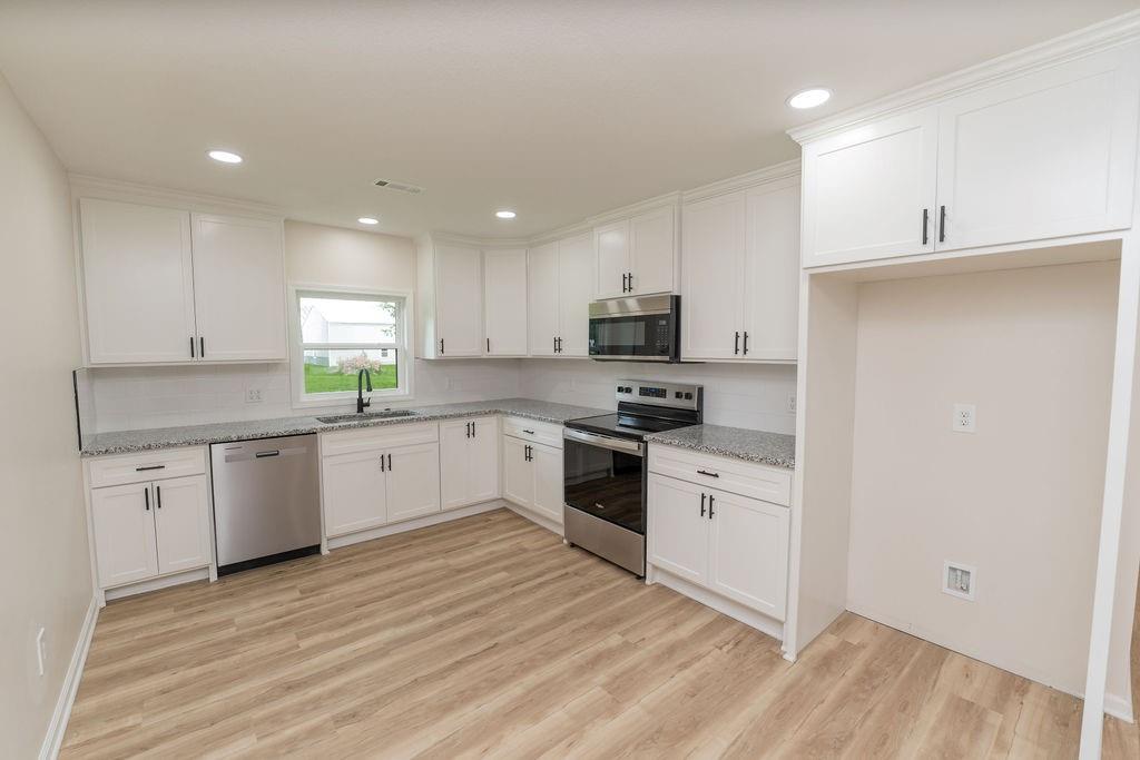 5th image of 910 N Edith Ave, Adrian, MO 64720 | MLS# 2635393