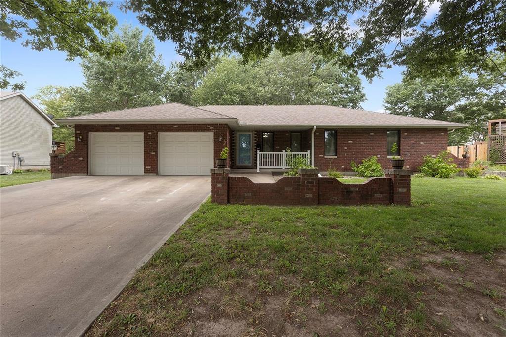 1st image of 803 Ozark Short Line N/a, Odessa, MO 64076 | MLS# 2635402