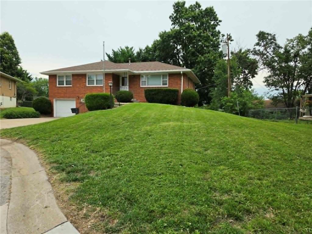 1st image of 62 Jaguar Cir, Saint Joseph, MO 64506 | MLS# 2635406