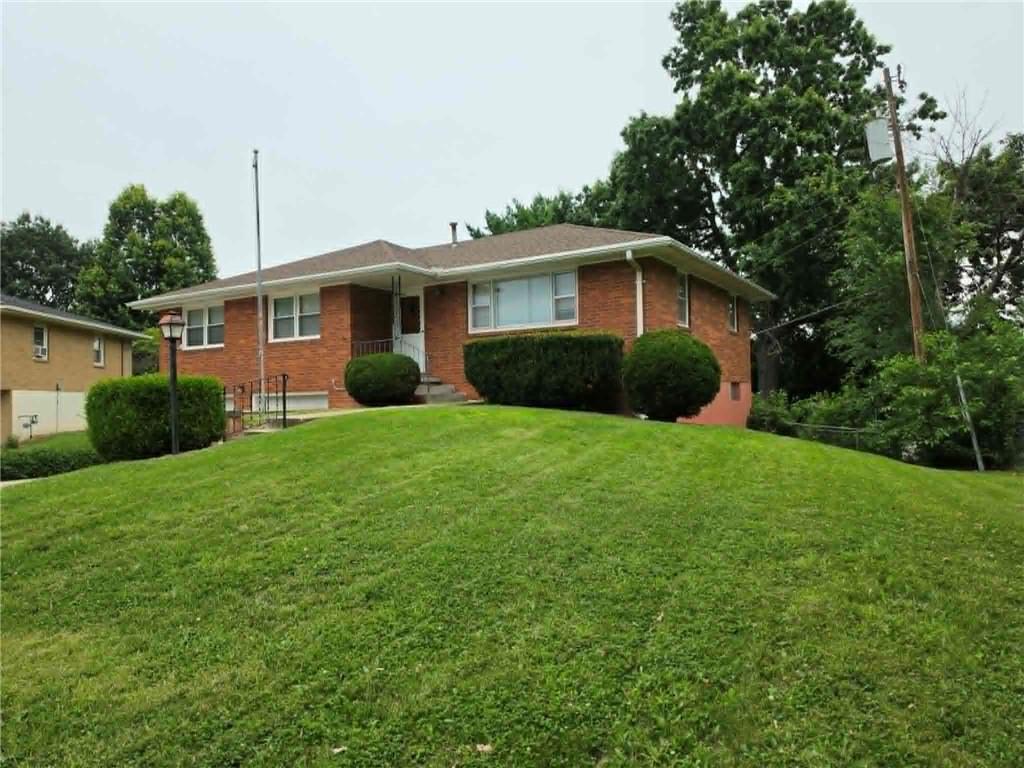 2nd image of 62 Jaguar Cir, Saint Joseph, MO 64506 | MLS# 2635406