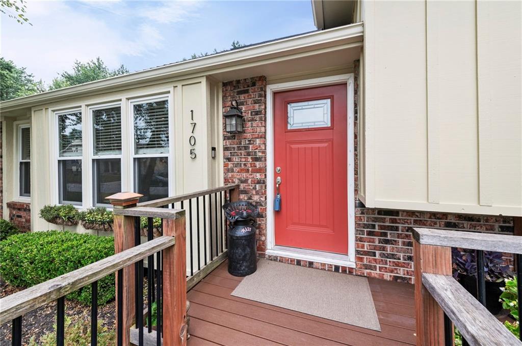 4th image of 1705 Ne Pine Cir, Blue Springs, MO 64014 | MLS# 2635433