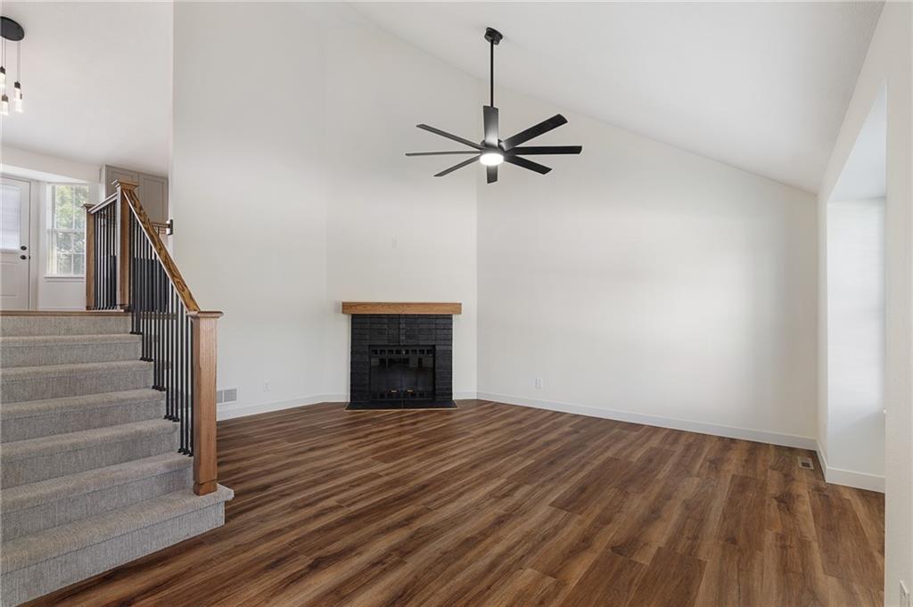2nd image of 1005 Se Bridgehampton Wy, Lees Summit, MO 64081 | MLS# 2635447