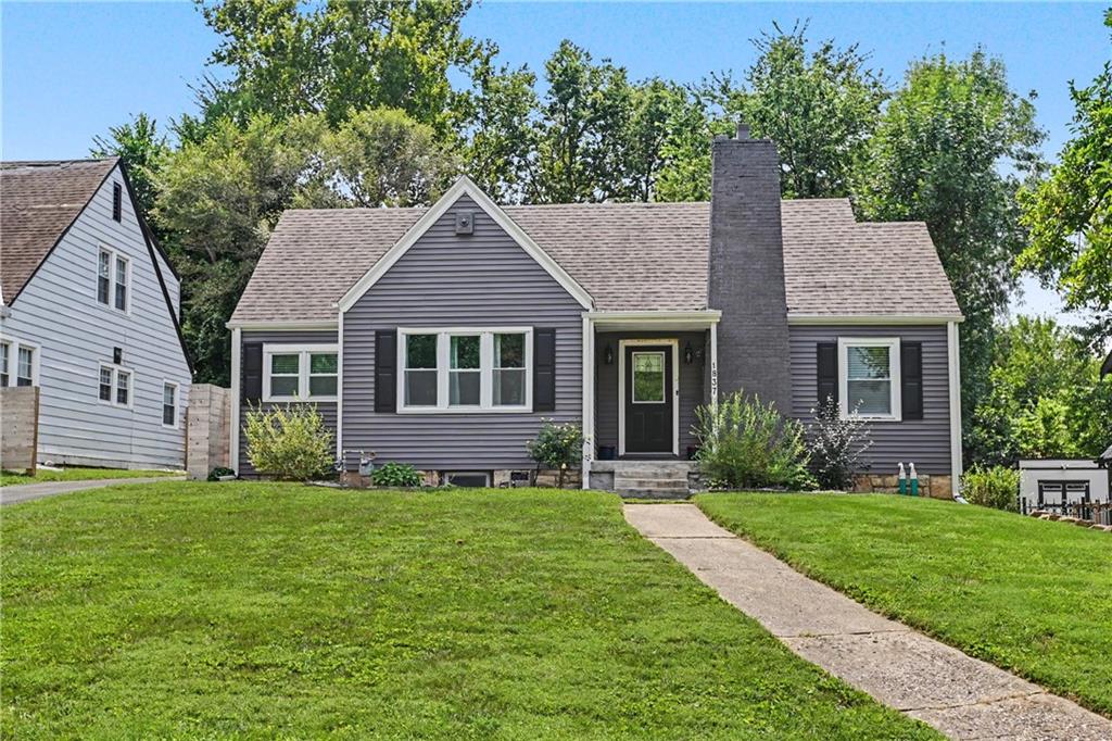 2nd image of 1837 New Jersey Ave, Kansas City, KS 66102 | MLS# 2635457