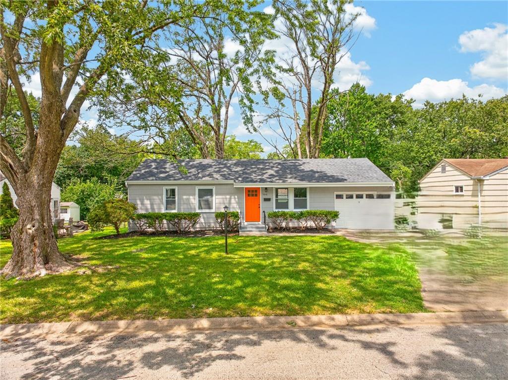 3rd image of 3016 Porter Rd, Independence, MO 64055 | MLS# 2635463