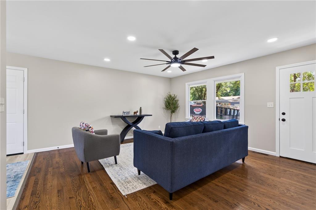 4th image of 3016 Porter Rd, Independence, MO 64055 | MLS# 2635463