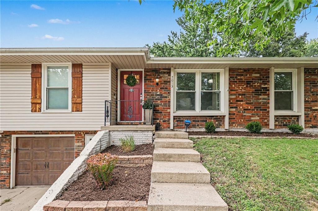 2nd image of 7013 N Winan Ave, Kansas City, MO 64152 | MLS# 2635467