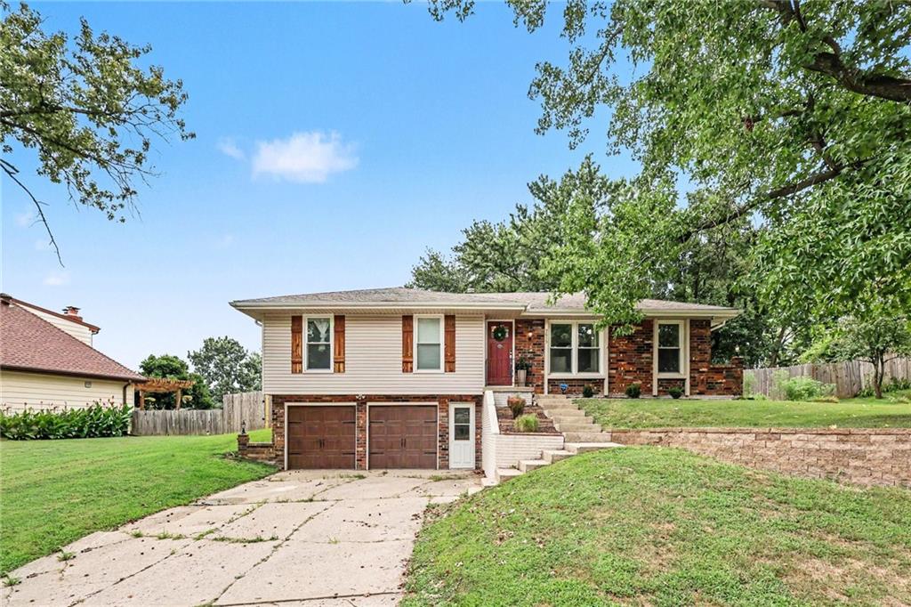 1st image of 7013 N Winan Ave, Kansas City, MO 64152 | MLS# 2635467