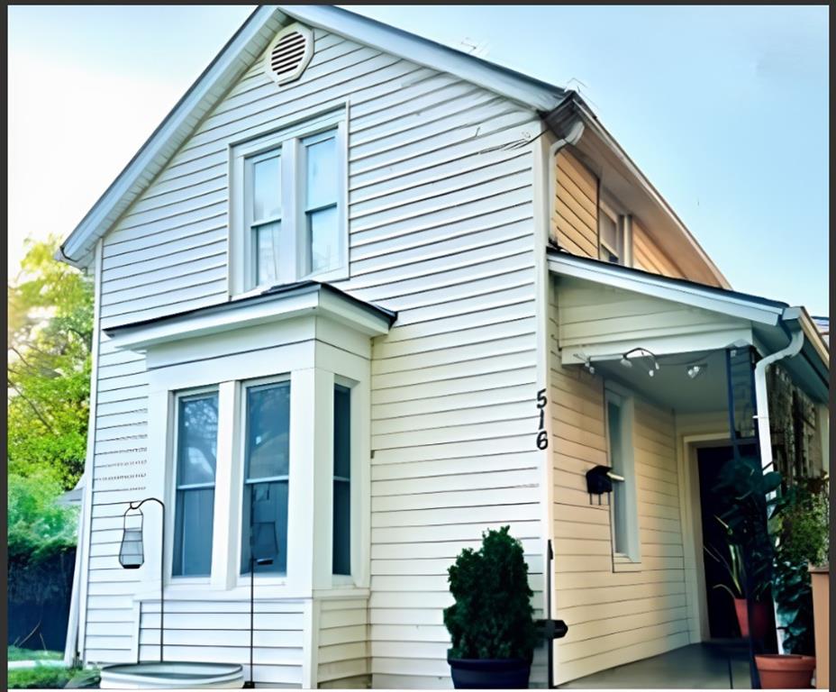 2nd image of 516 Linn St, Leavenworth, KS 66048 | MLS# 2635481