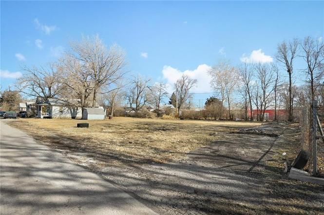 4th image of 1047 N Agnes Ave, Kansas City, MO 64120 | MLS# 2635483