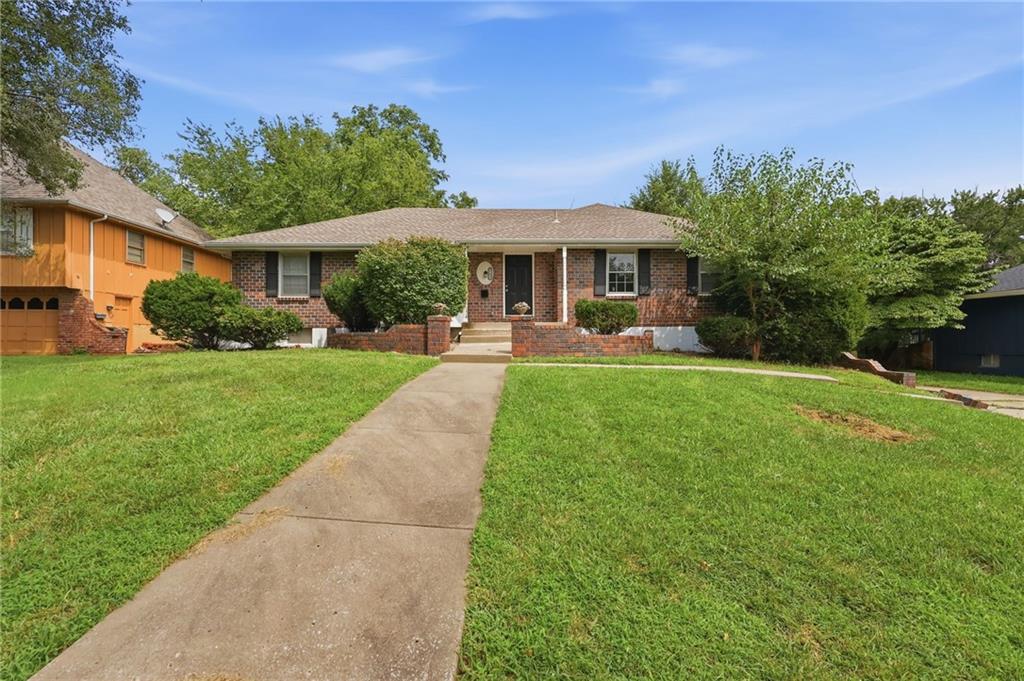 1st image of 8705 Tennessee Ave, Raytown, MO 64138 | MLS# 2635487