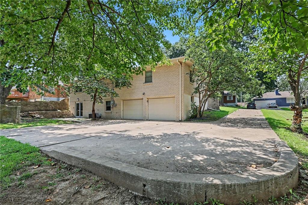 20th image of 5609 Manning Ave, Raytown, MO 64133 | MLS# 2635490