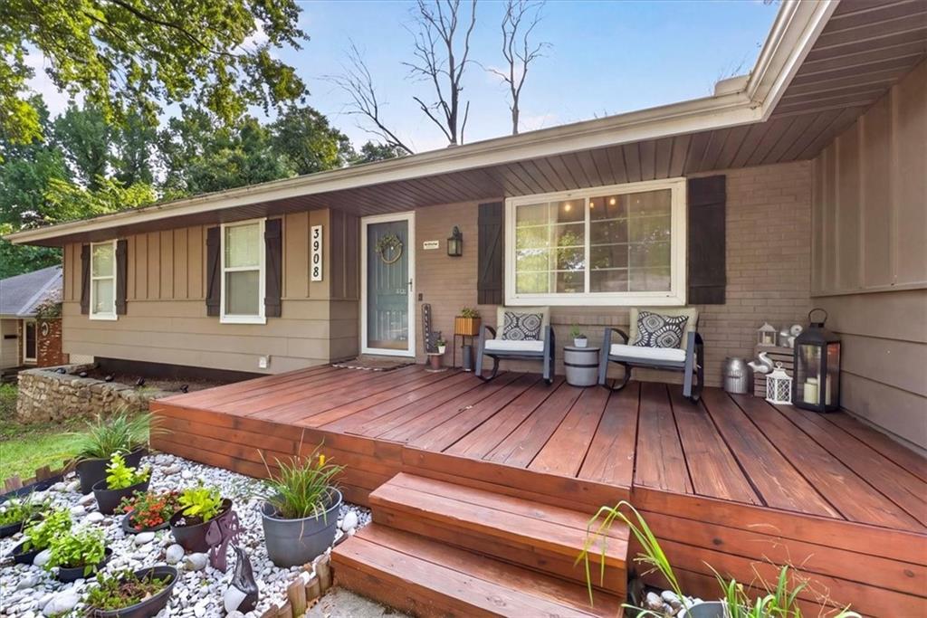3rd image of 3908 S Stayton Ave, Independence, MO 64055 | MLS# 2635498