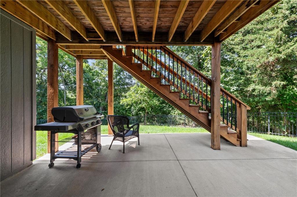 44th image of 5999 N Oak Creek Ct, Kansas City, MO 64152 | MLS# 2635506